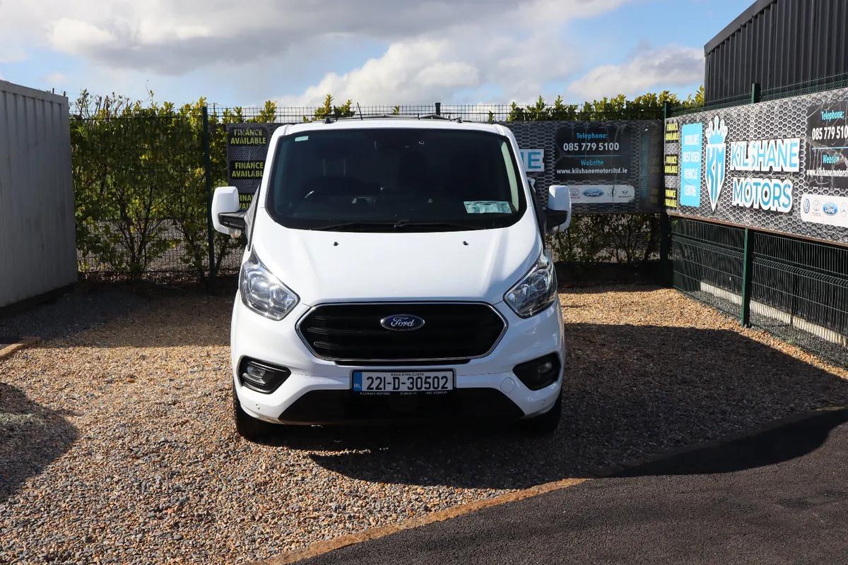Ford Transit Custom 2022 Limited AC LWB - Image 2