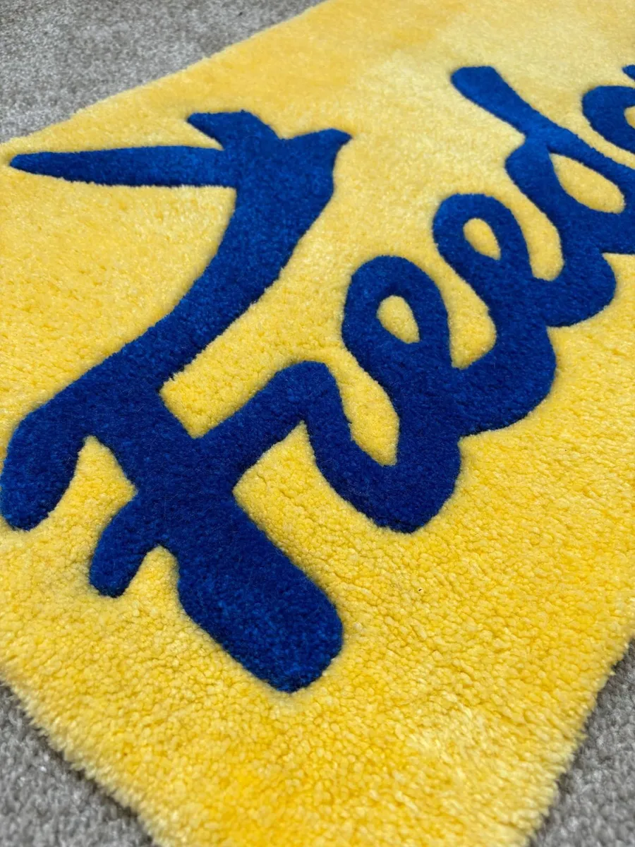 Handmade tufted rug Freedom - Image 1