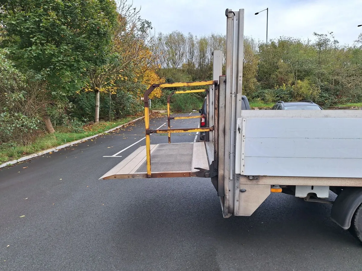 2017 Movano Dropside Pickup With Tail lift - Image 3