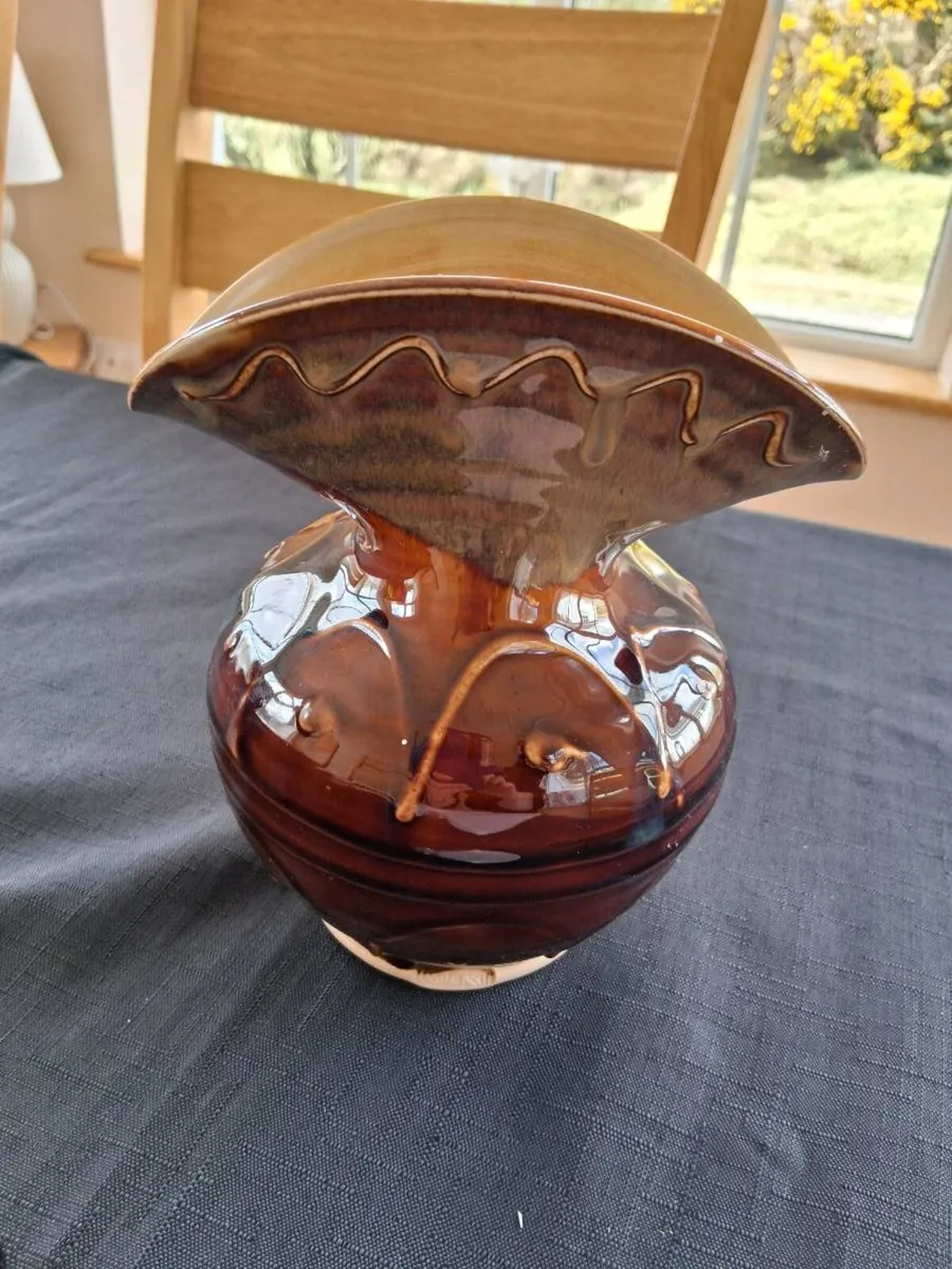 Castle Arch Pottery Vase - Image 1