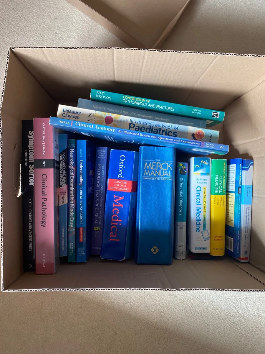 Medical textbooks bundle - Image 2