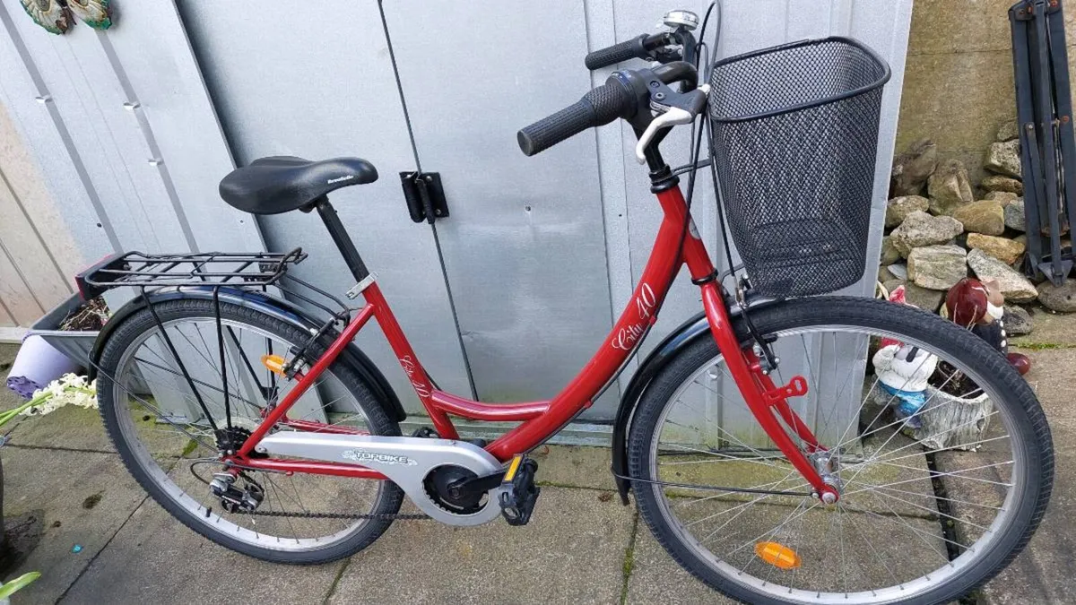 Ladies City Bike Low Step through - Image 1