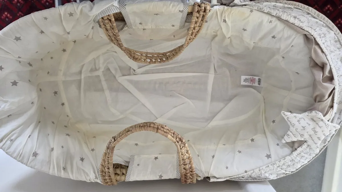 Mamas & Papas Moses Basket and Stand - Image 4