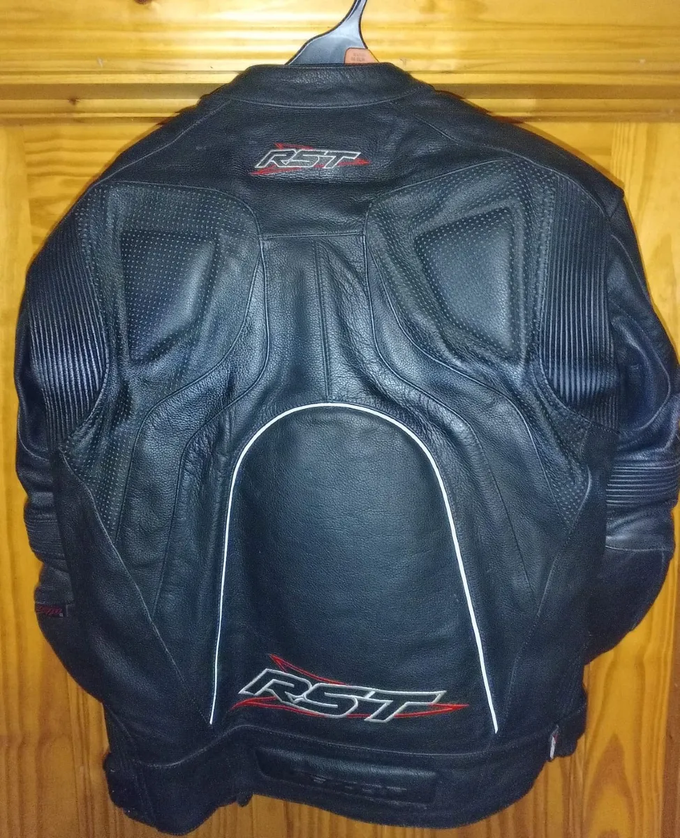 Motorcycle - Image 3