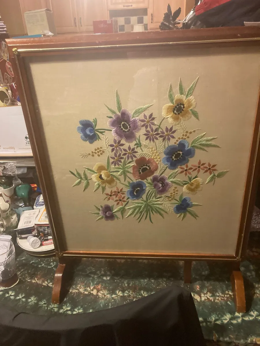 Vintage fire screen - Image 1