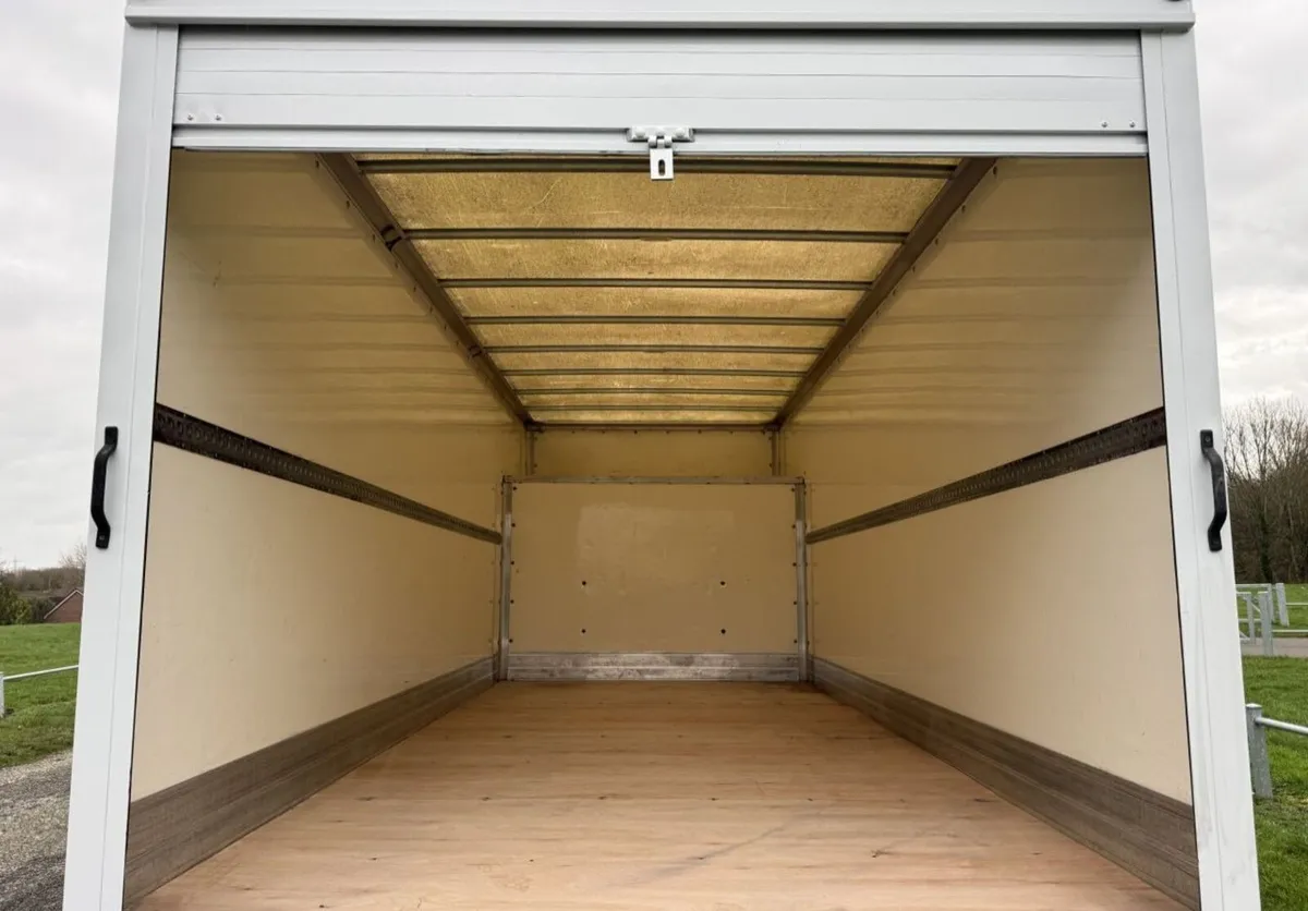 2022 Mercedes-Benz Sprinter Luton Box Van - Image 2