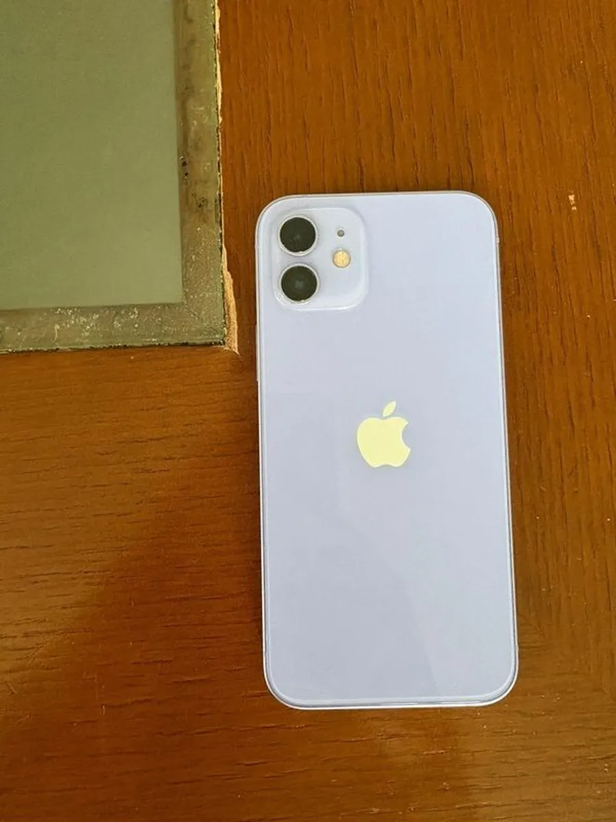 i phone 11 - Image 2