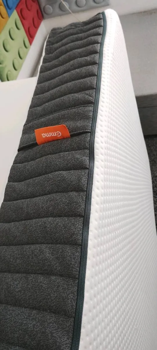 Emma single mattress - Image 1