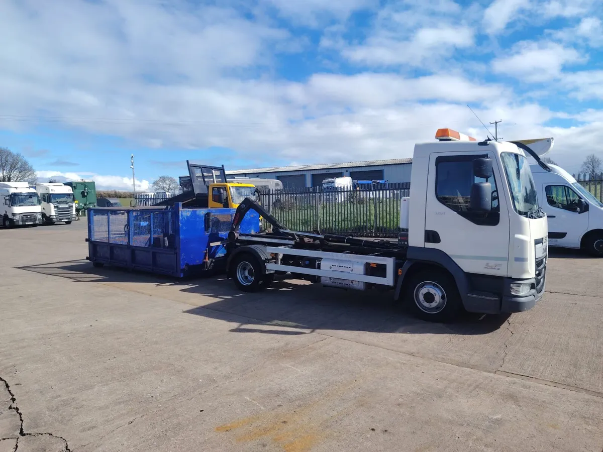 2015 DAF LF 7.5 TON Hook Loader Low Kms Manual - Image 3