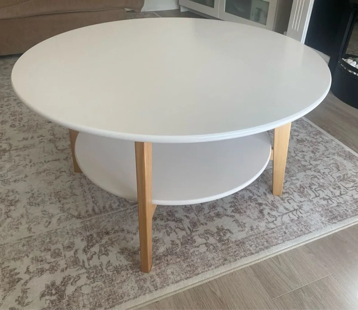 Coffee Table round. Diameter 80cm, Height 45cm - Image 1