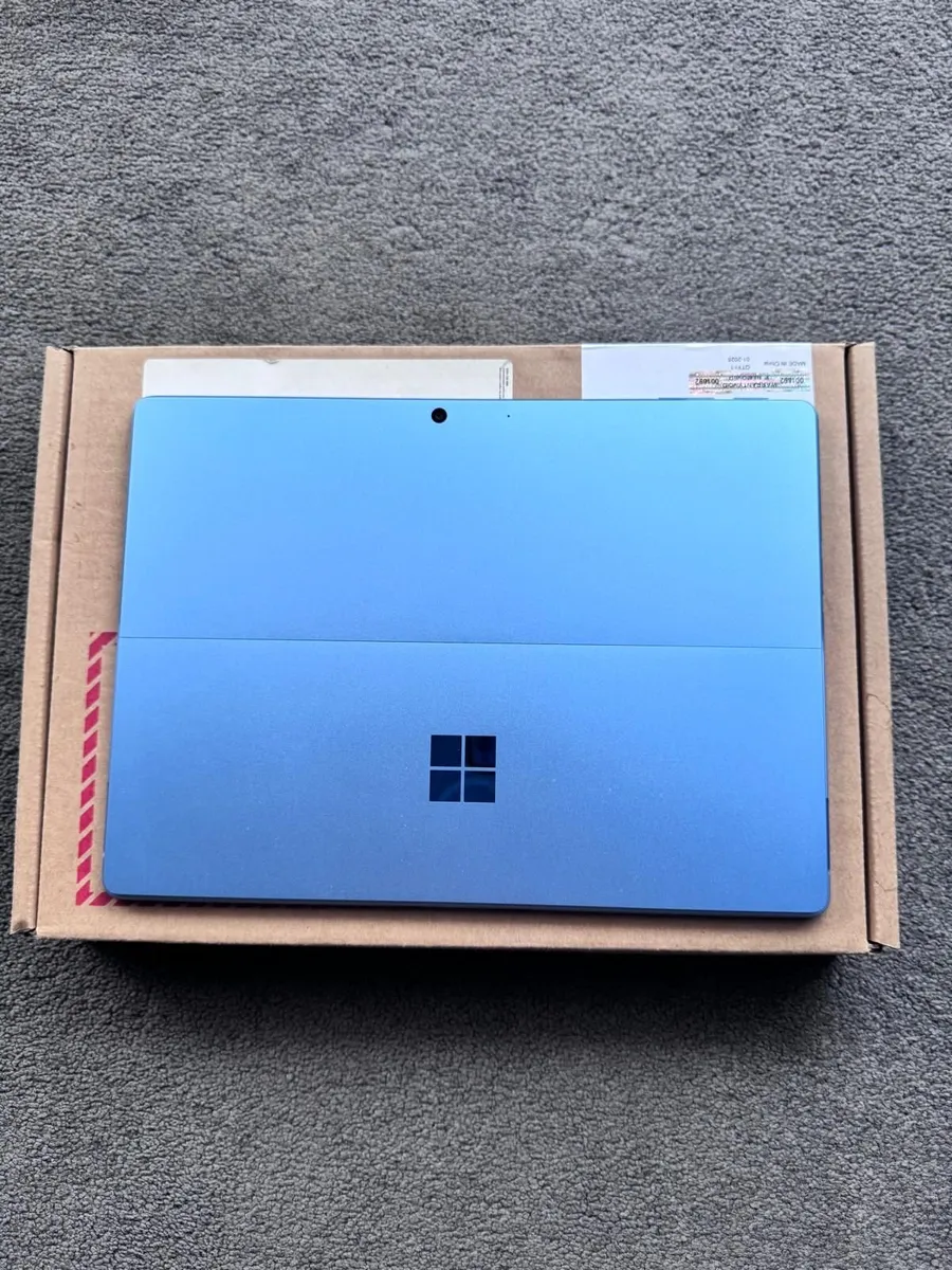 Microsoft Surface Pro Copilot+ PC (11th Edition) - Image 3