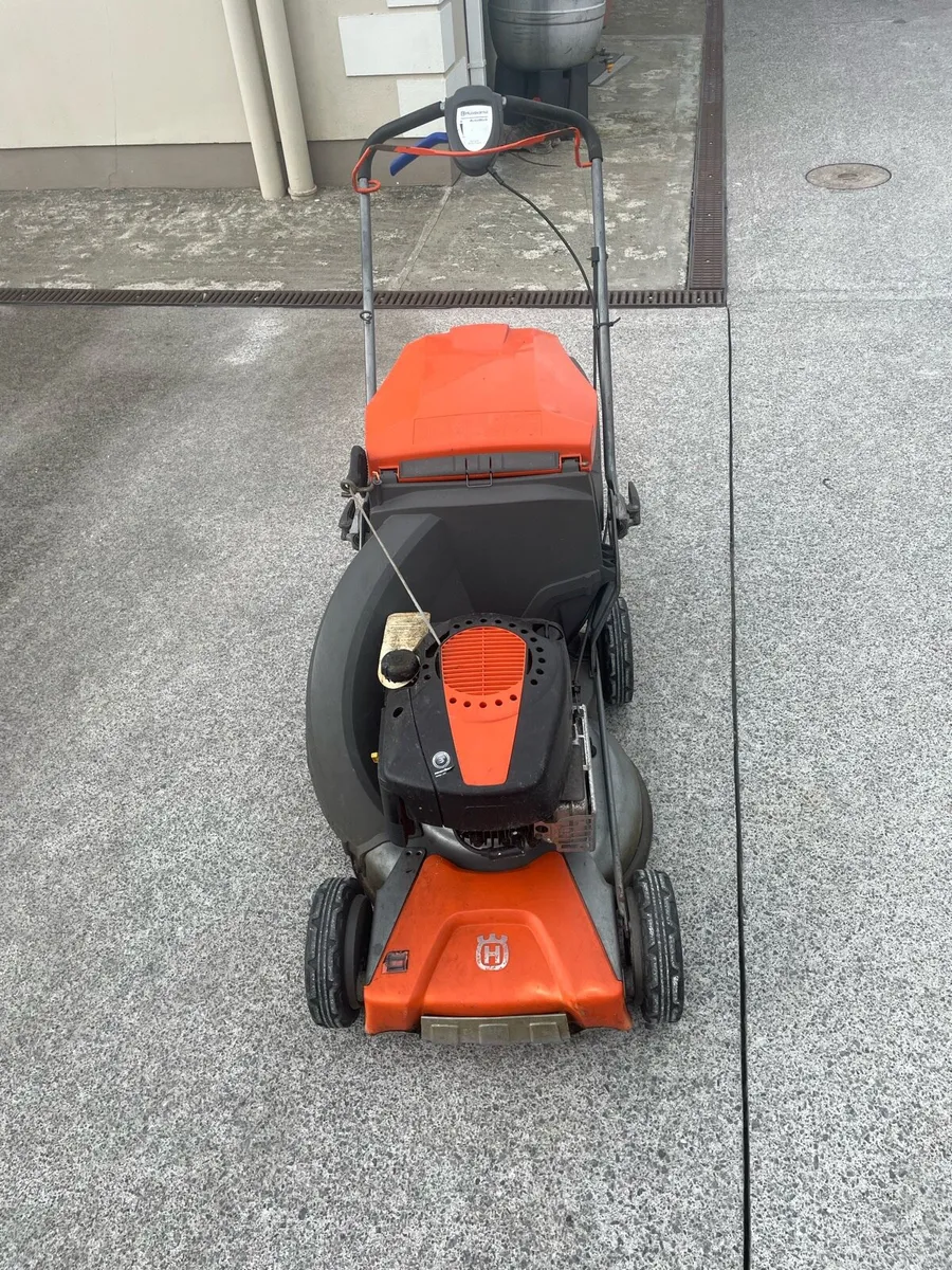 Husqvarna lawnmower - Image 3
