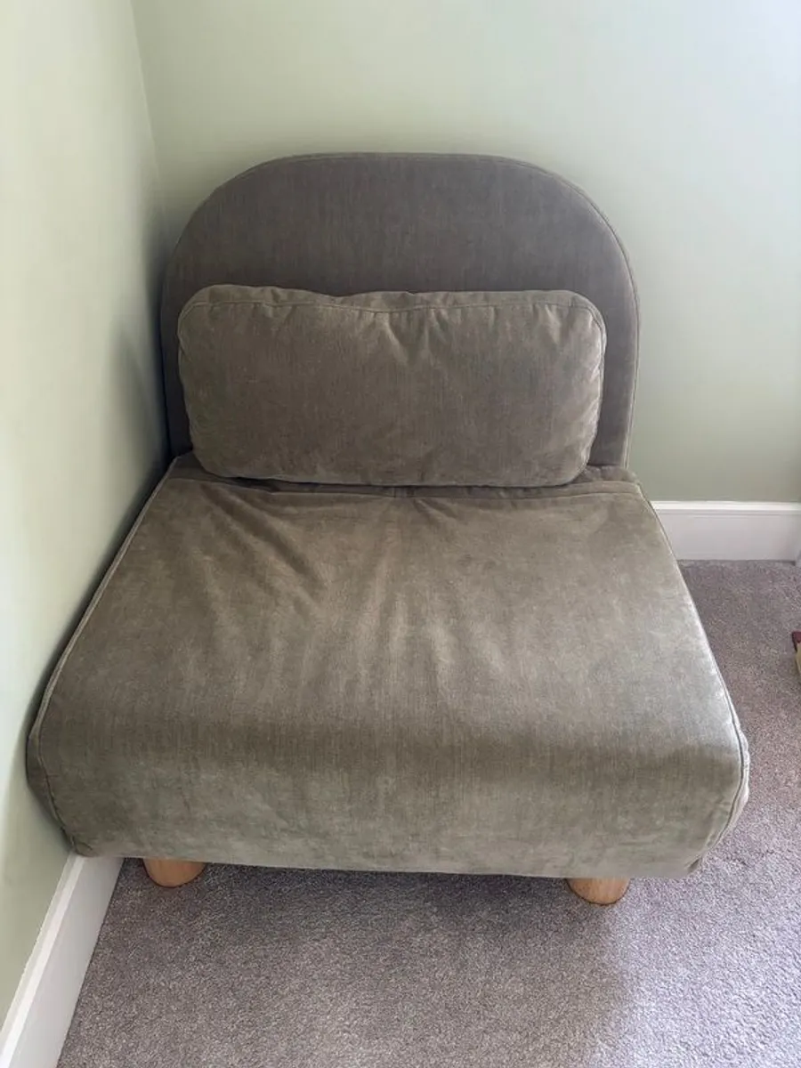 Olive green single sofa bed - Image 2