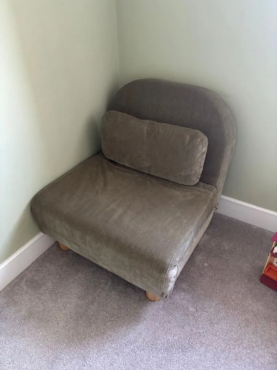 Olive green single sofa bed - Image 3