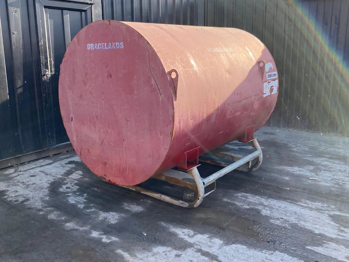 Fuel Proof 2000L Bowser - Image 1