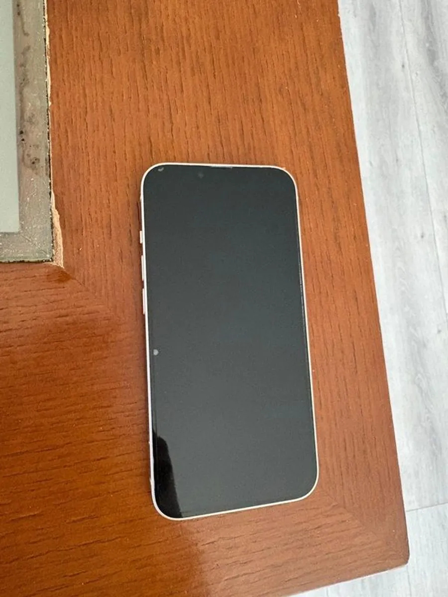 I phone 13 - Image 2