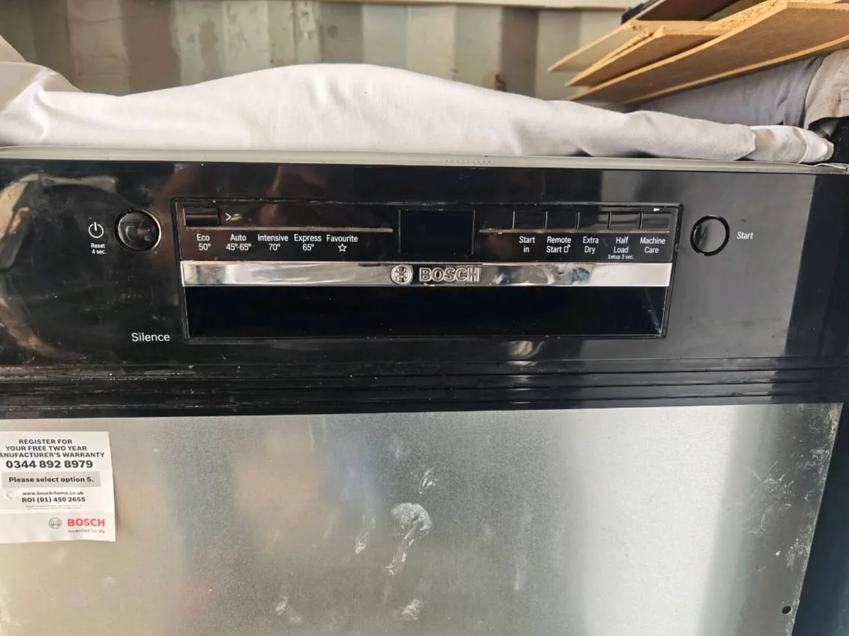 Bosch semi integrated dishwasher - Image 2