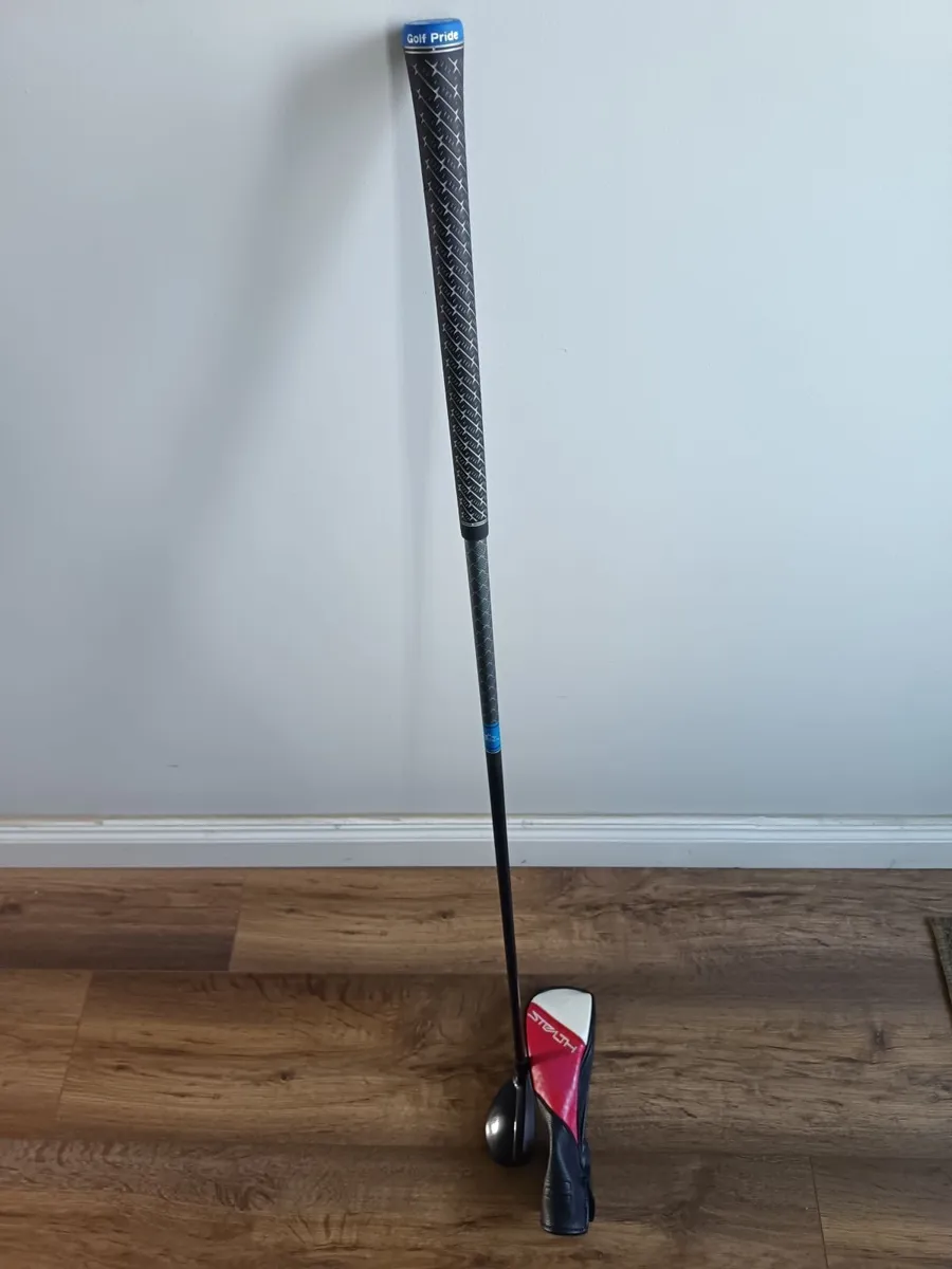 TaylorMade Stealth 2 Hybrid Number 3 - Image 2