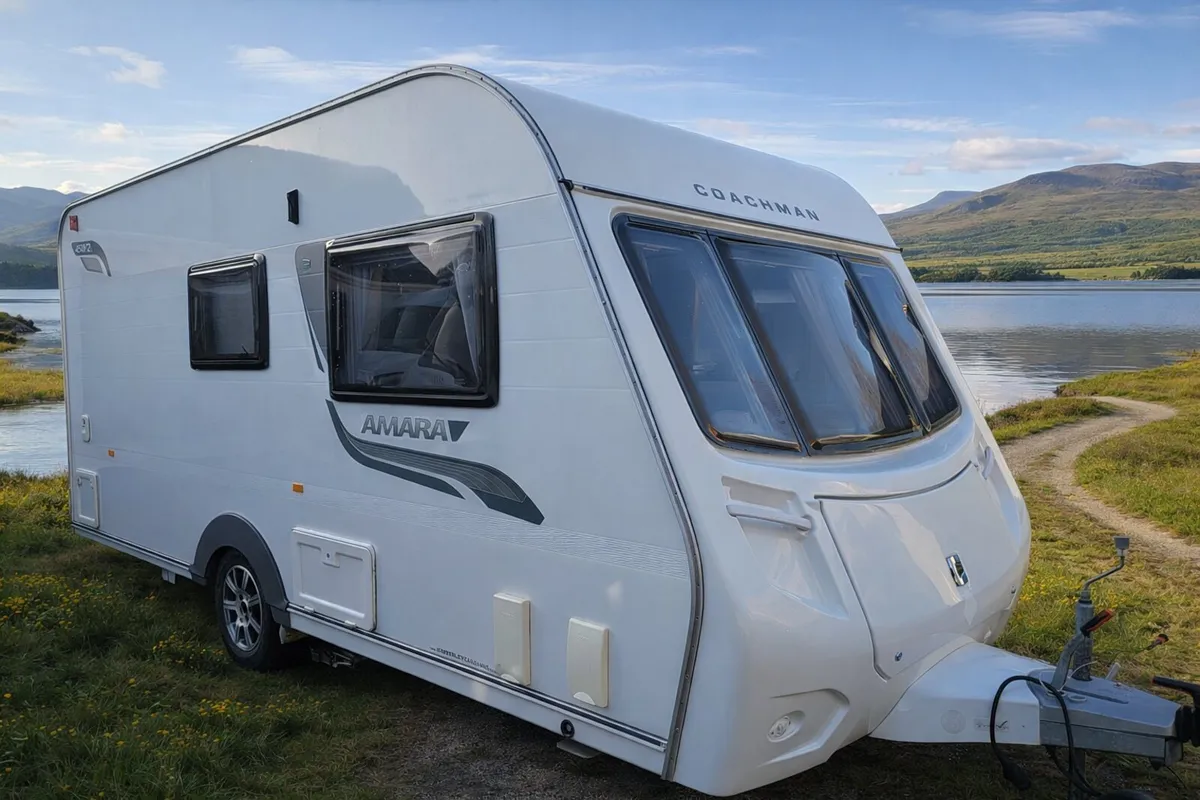 COACHMAN AMARA 450/2 – IMMACULATE 2 BERTH - Image 1