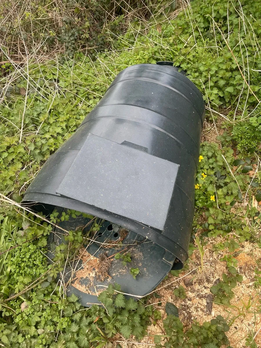 Compost bin