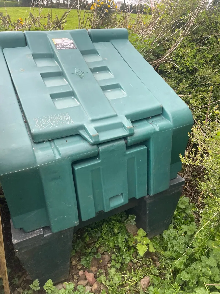 Coal bunker (6bag) plus base