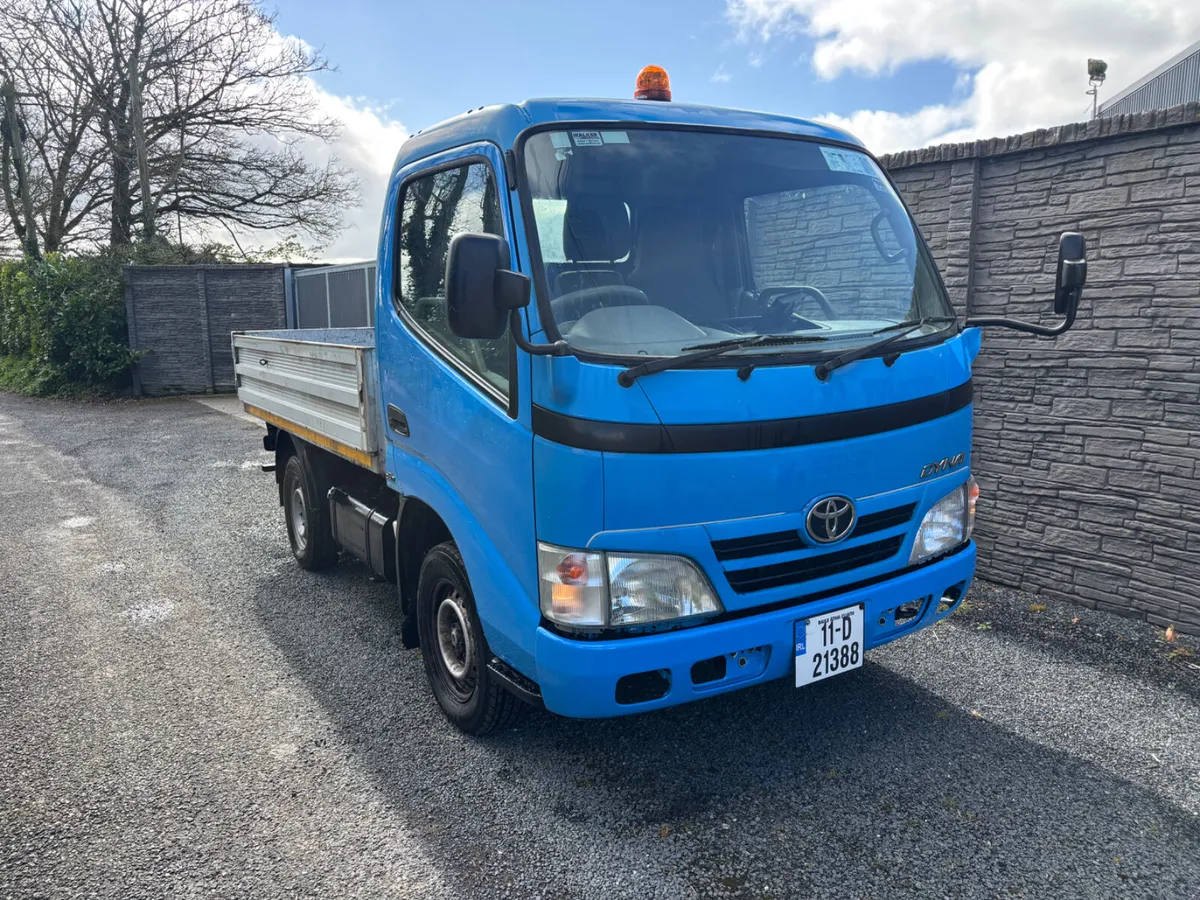 Toyota Dyna Tipper - Image 3