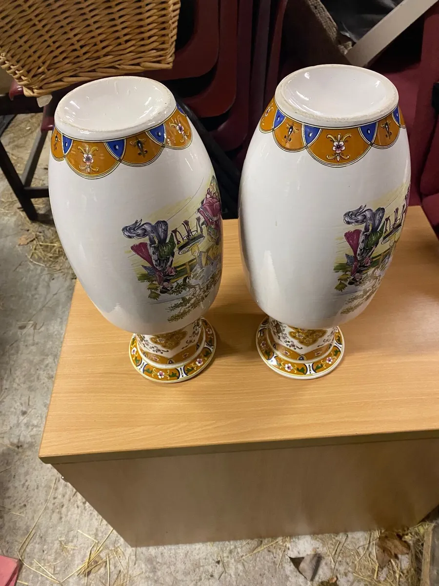 Pair of vases - Image 2