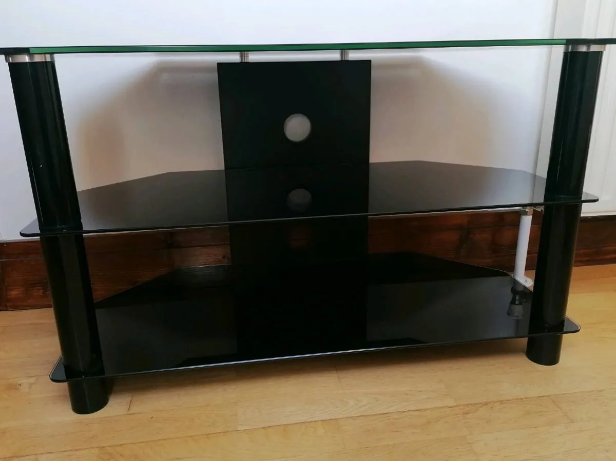 TV Unit - Image 4