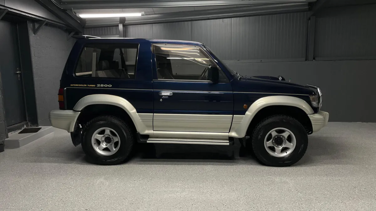 1993 Mitsubishi Pajero XR-II SWB 2.8 Diesel - Image 1