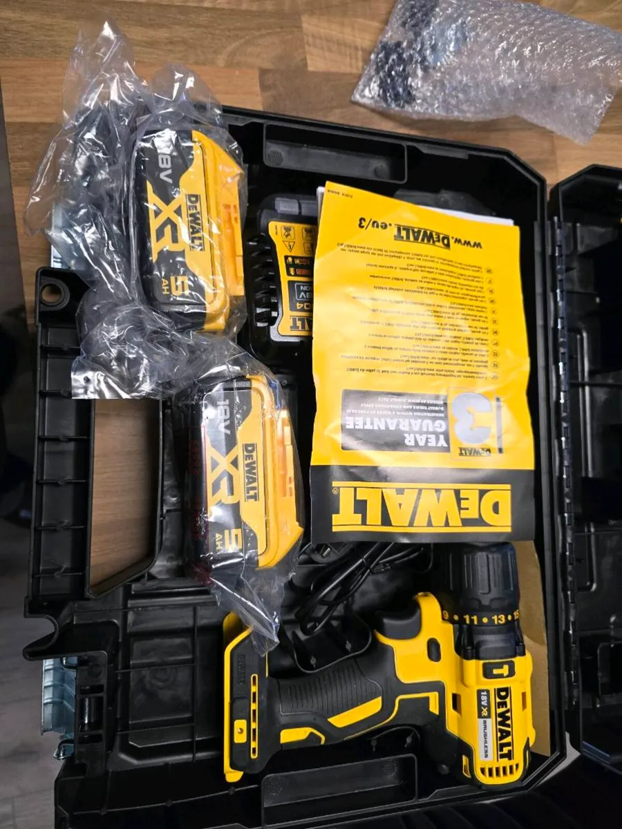 Dewalt cordless drill - Image 3