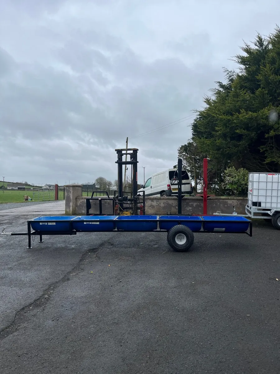 Feeding trailer - Image 2