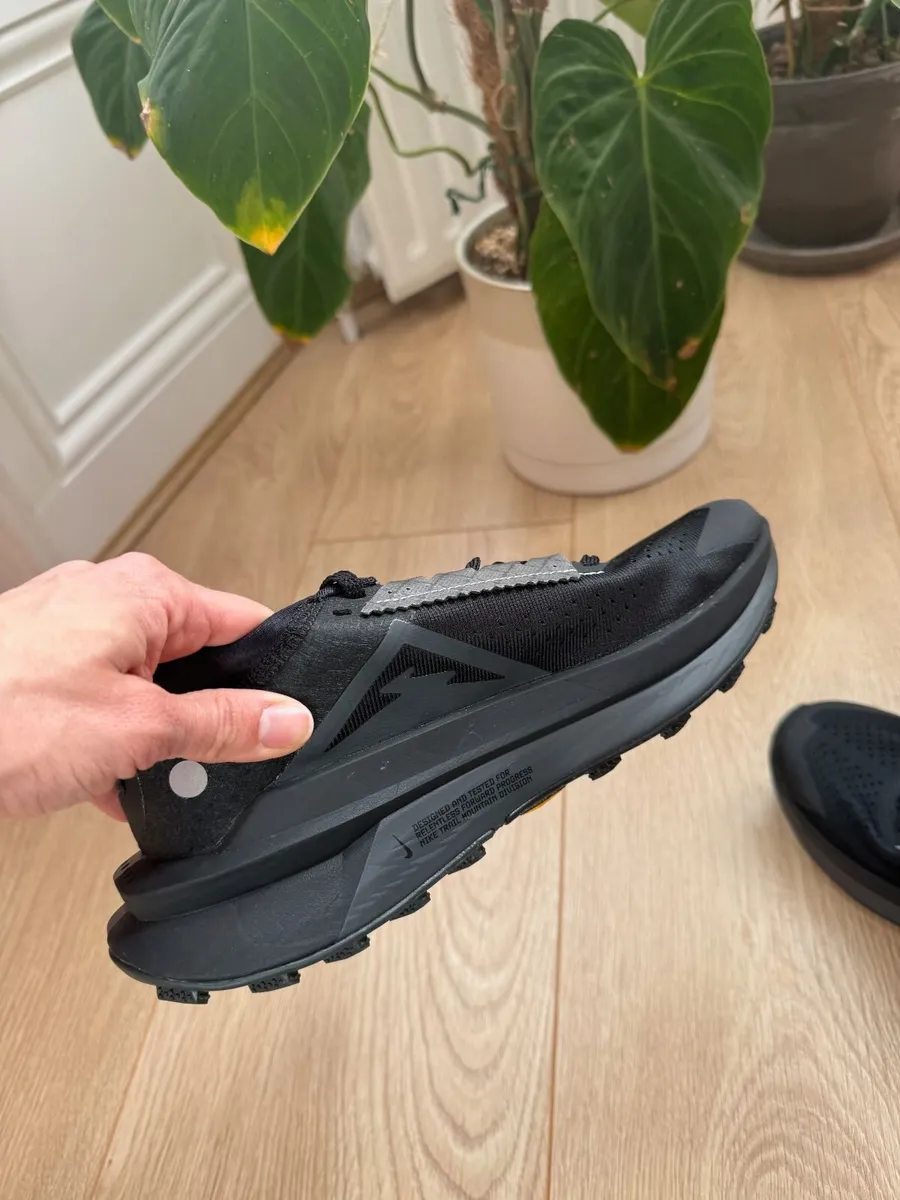 Nike Zegama 2 Women's Trail-Running Shoes - Image 3