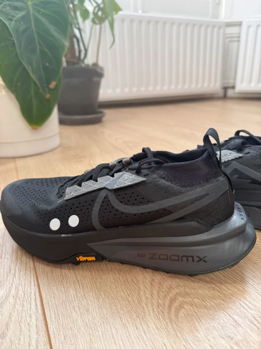 Nike Zegama 2 Women's Trail-Running Shoes - Image 1