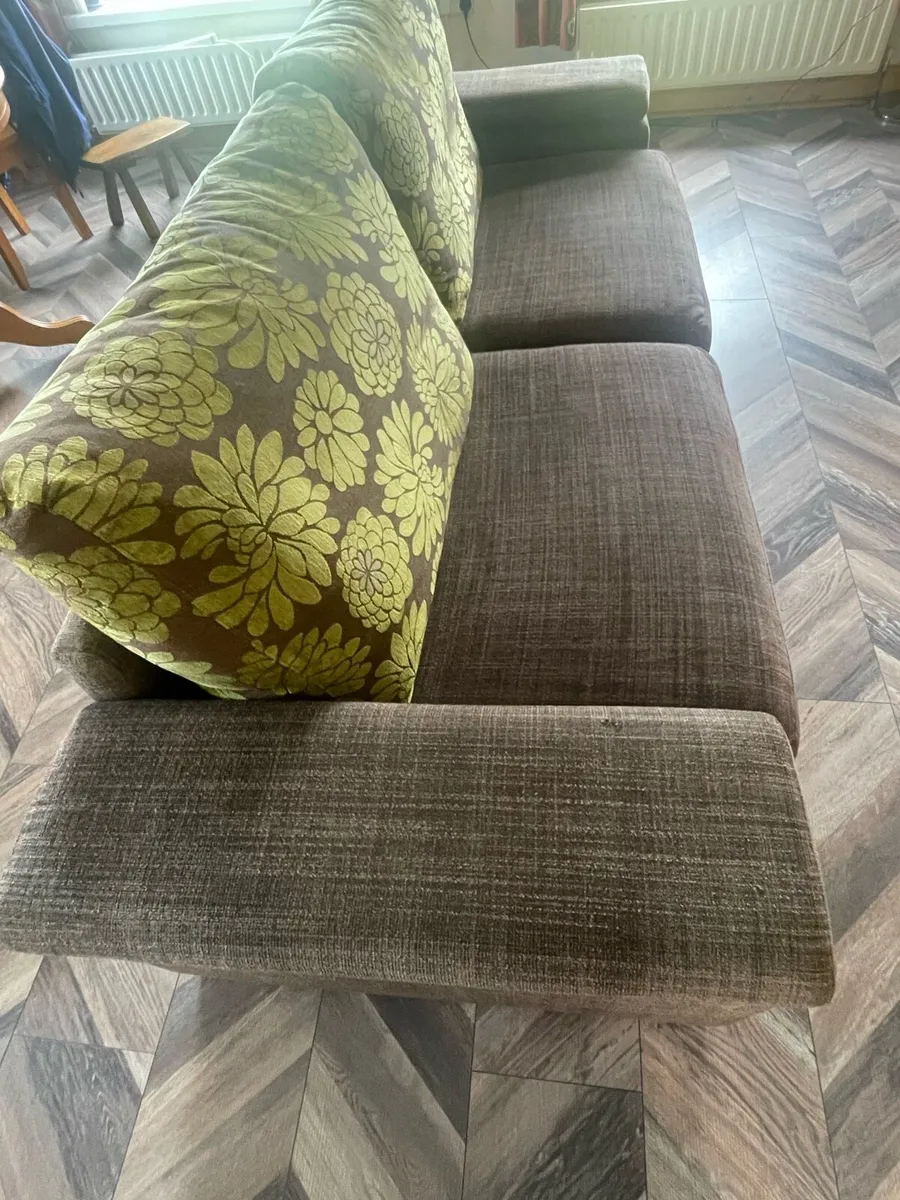 Fama couch - Image 1