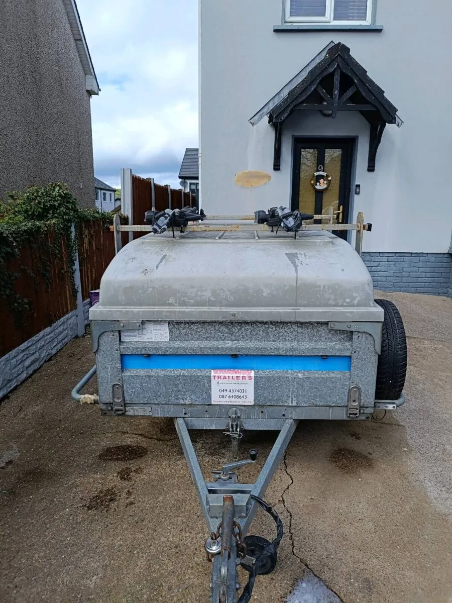 Camping trailer - Image 1