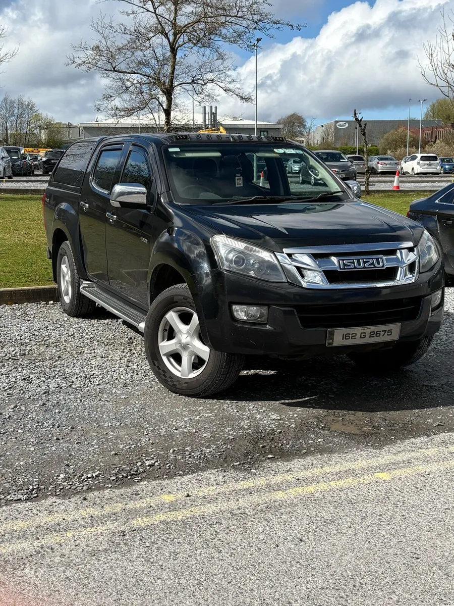 Isuzu D Max - Image 1