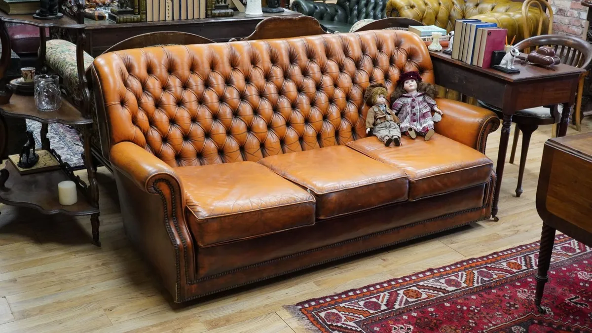 1977 Art Forma Cleveland Leather Three Seater - Image 1