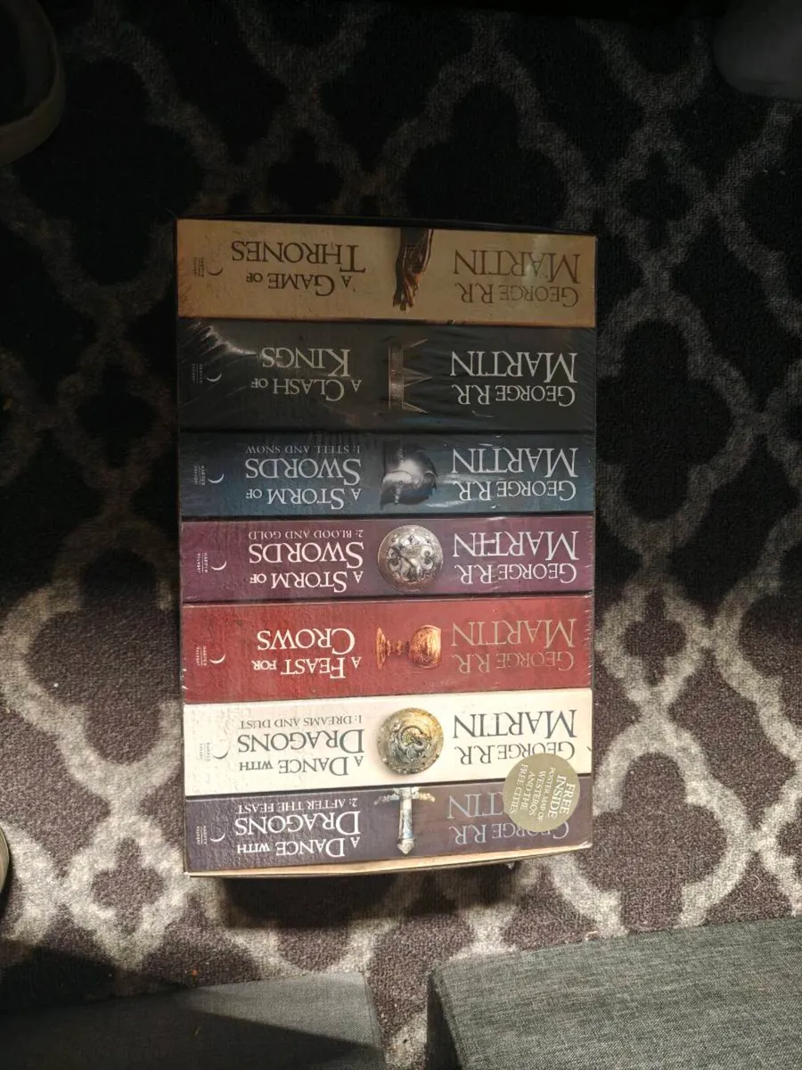 Game of thrones 7 book set - new sealed - Image 1