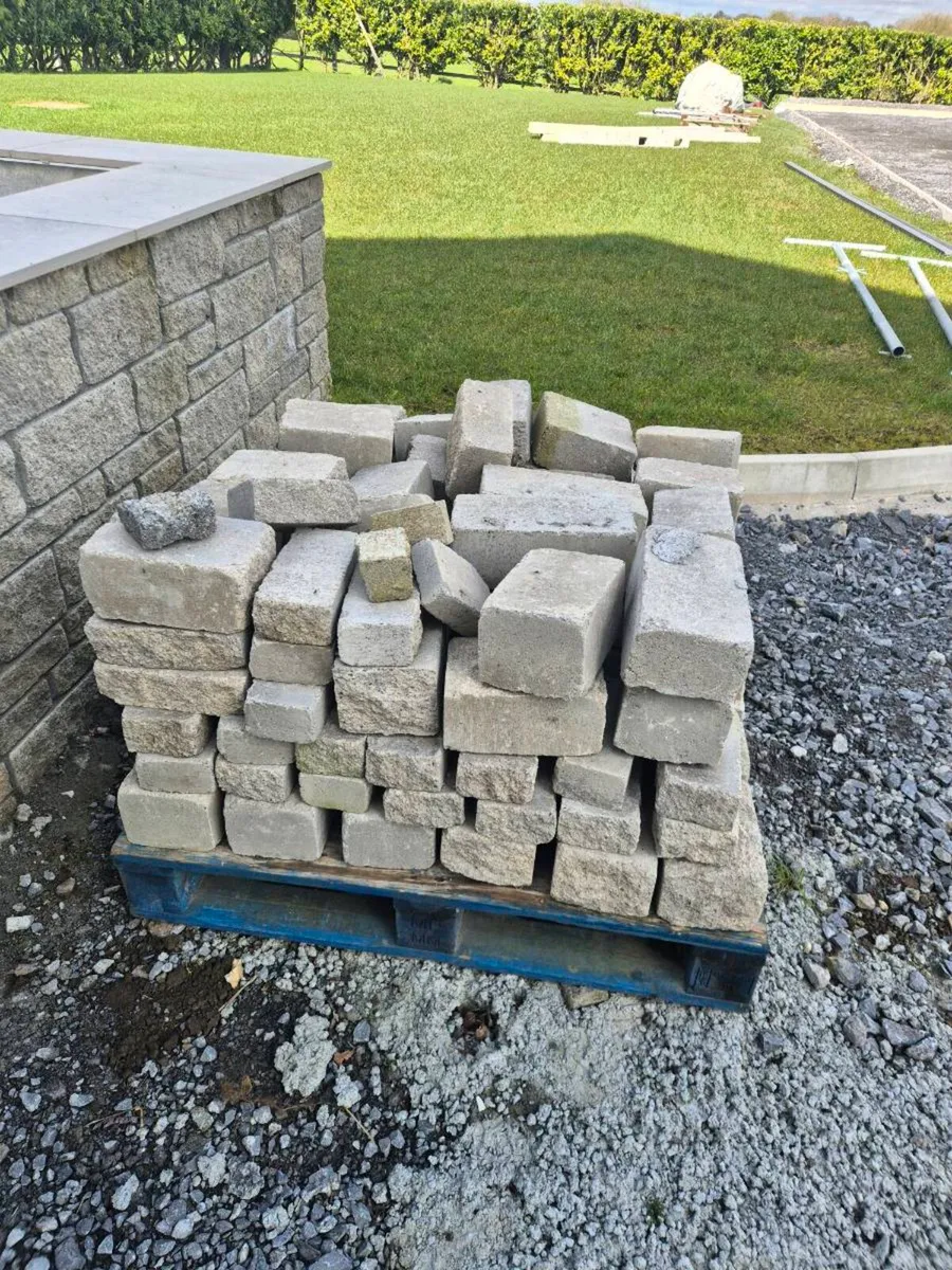 HALLMARK BRICK - Image 1