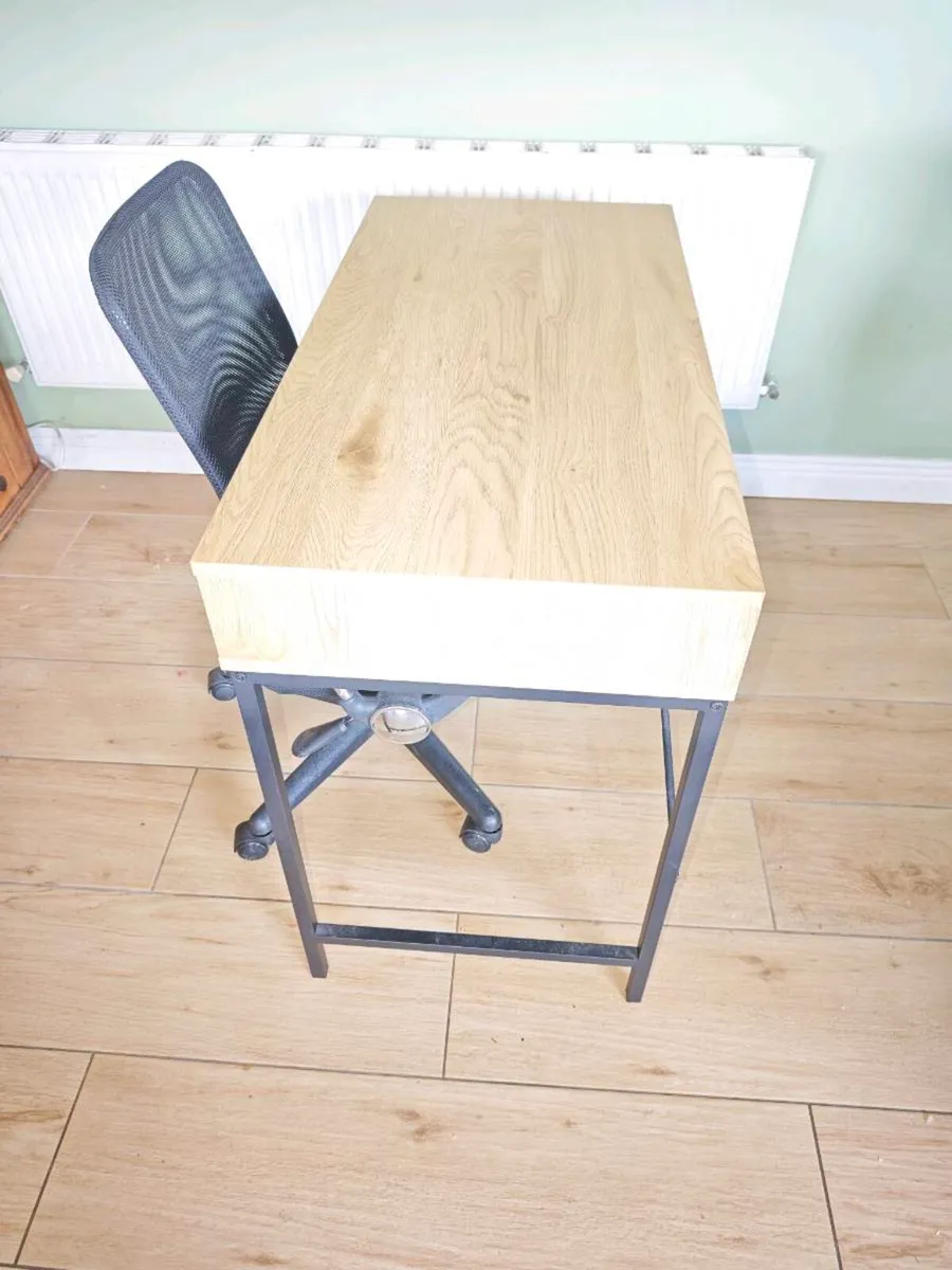 Office Table & Chair - Image 3