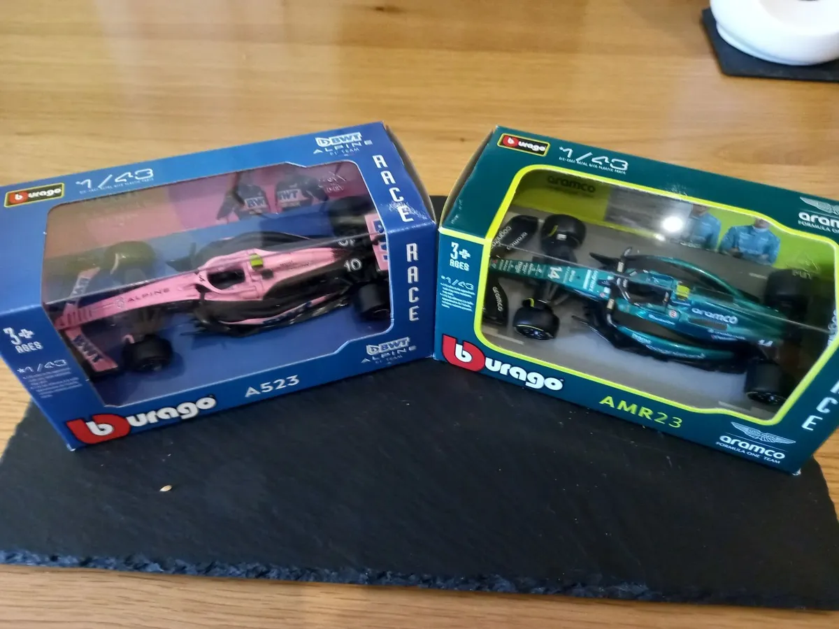 Formula one model cars - Image 3