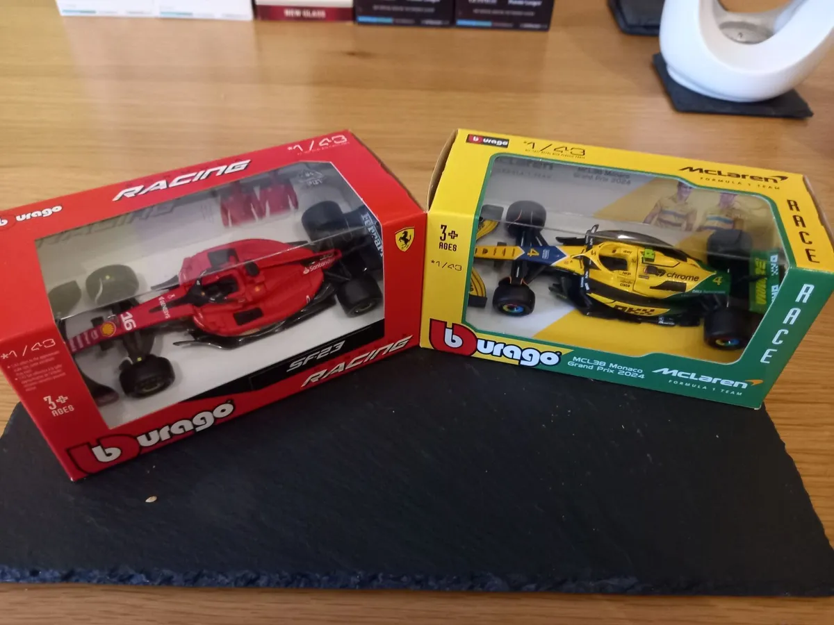 Formula one model cars - Image 4