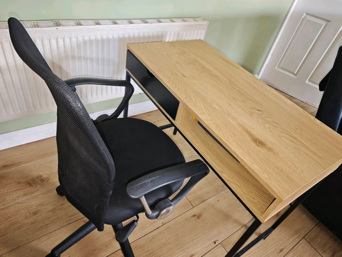 Office Table & Chair - Image 1
