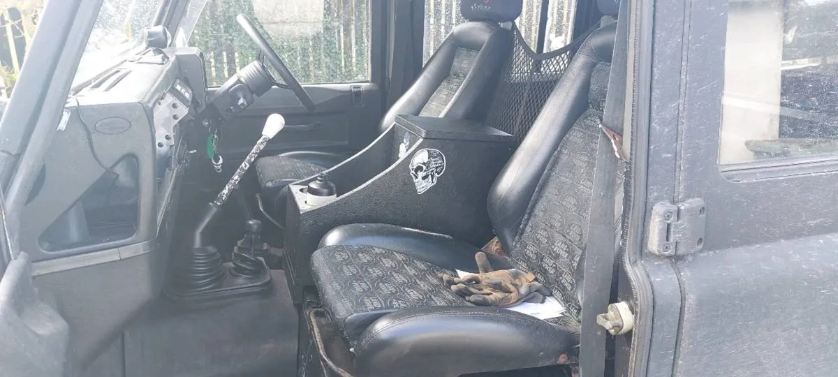 landrover defender 130 - Image 2