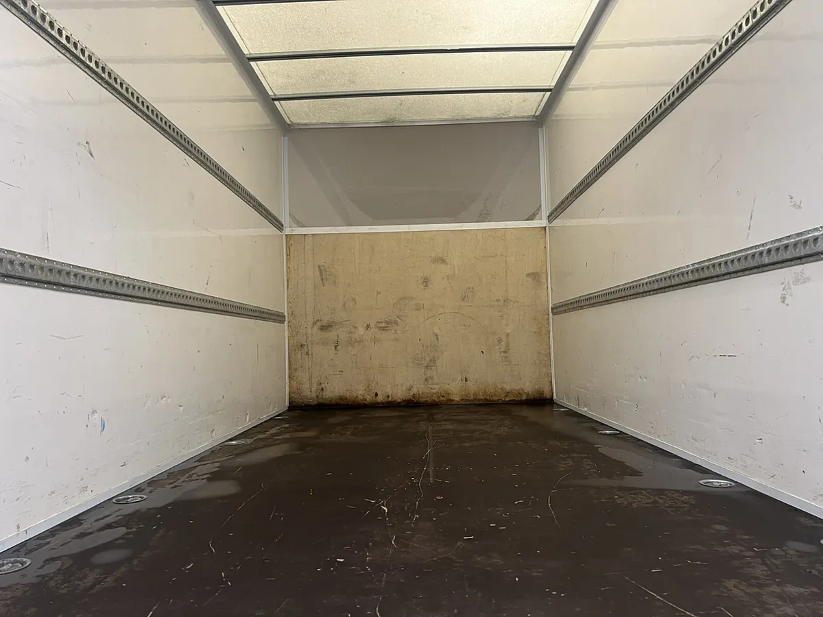 2022 Ford Transit Luton Box Van - Image 3
