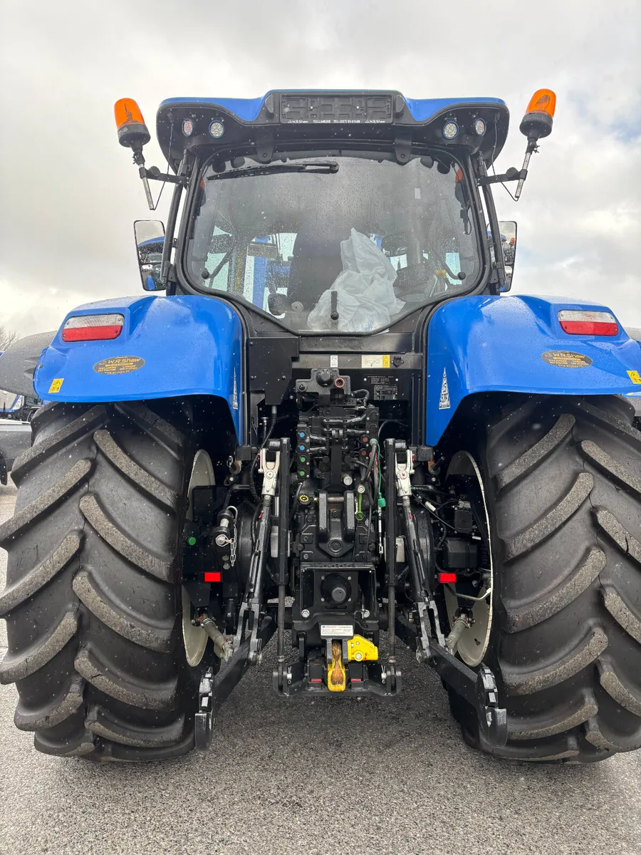 New Holland T7.225 AutoCommand C/W 745LA-867hrs - Image 4