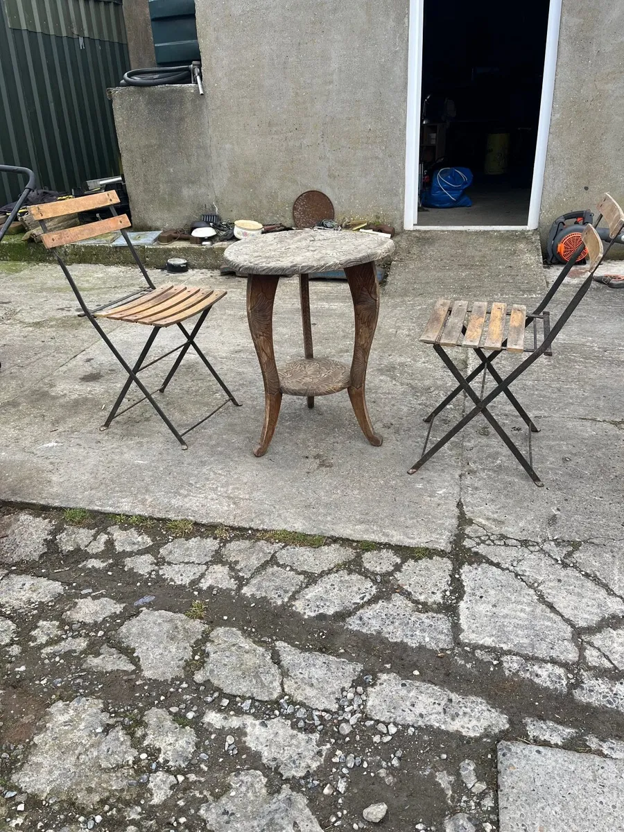 Table and Chairs - Image 1