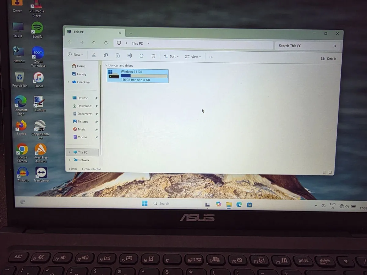 ASUS Laptop - Image 4