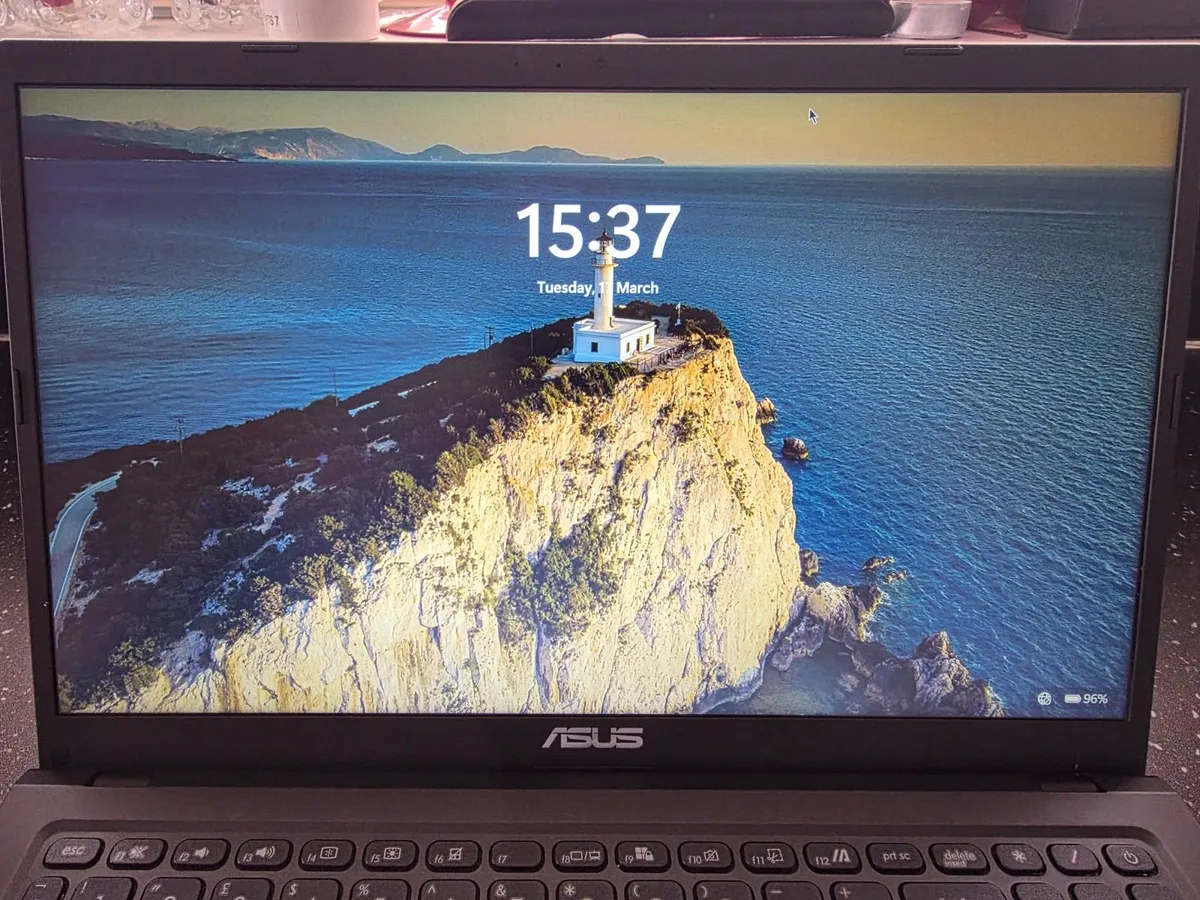 ASUS Laptop - Image 2