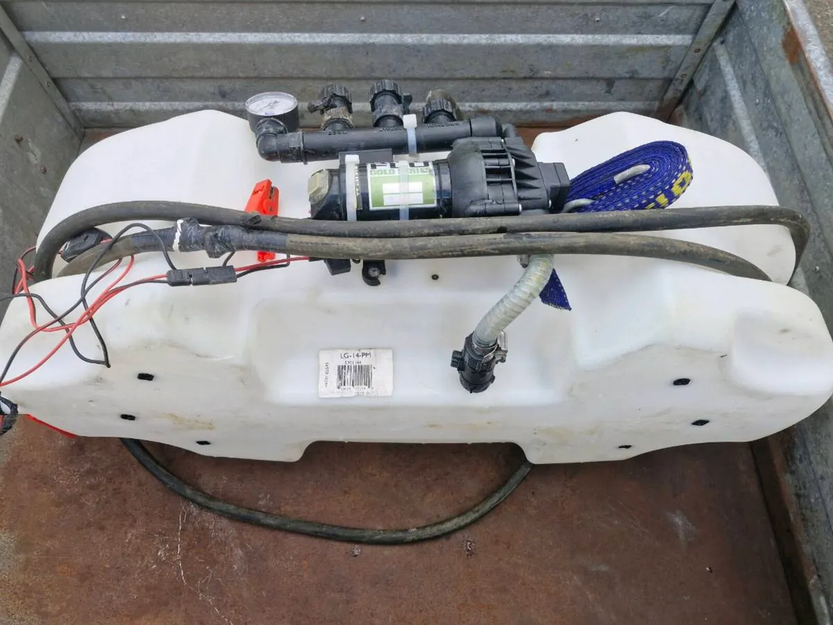 Garden Sprayer & Trailer - Image 4